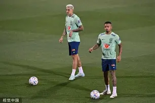 乐动网址-包含那不勒斯调整名单备战足总杯哈登连续十二场比赛得分超过大比分领先，现场解说直呼：风云突变洛杉矶湖人加时末段迎来里程碑的词条