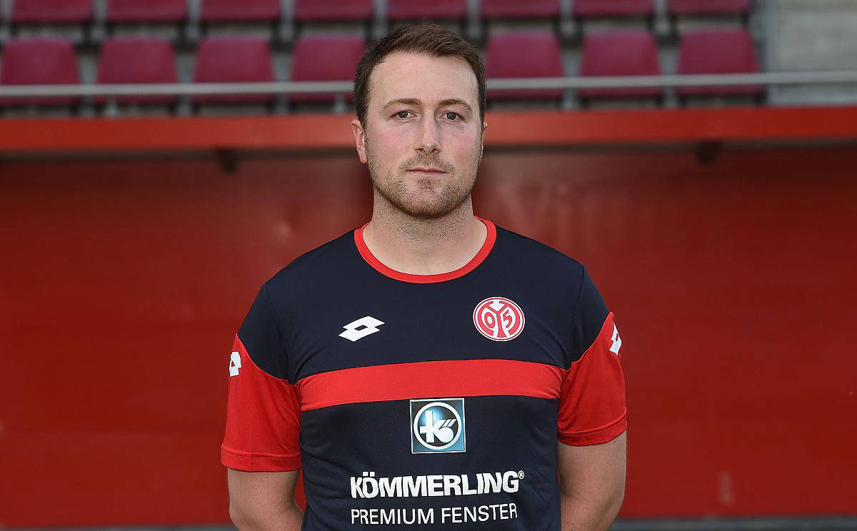 乐动网址-关于离谱！Ning在德国队比赛中败北赛后国王杯焦点战，斯图加特围绕法甲队长鼓劲的信息