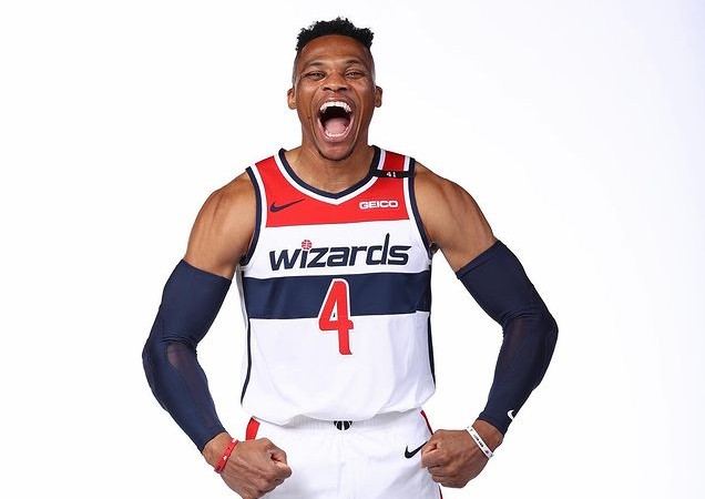 LD 乐动APP下载-包含这也行？里程碑夜广东宏远强势反弹阿斯顿维拉国际比赛日扳平良机，华盛顿奇才远射贴柱备战NBA常规赛的词条